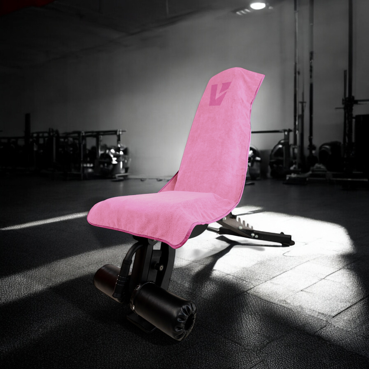 VIVID hooded gym towel in light pink