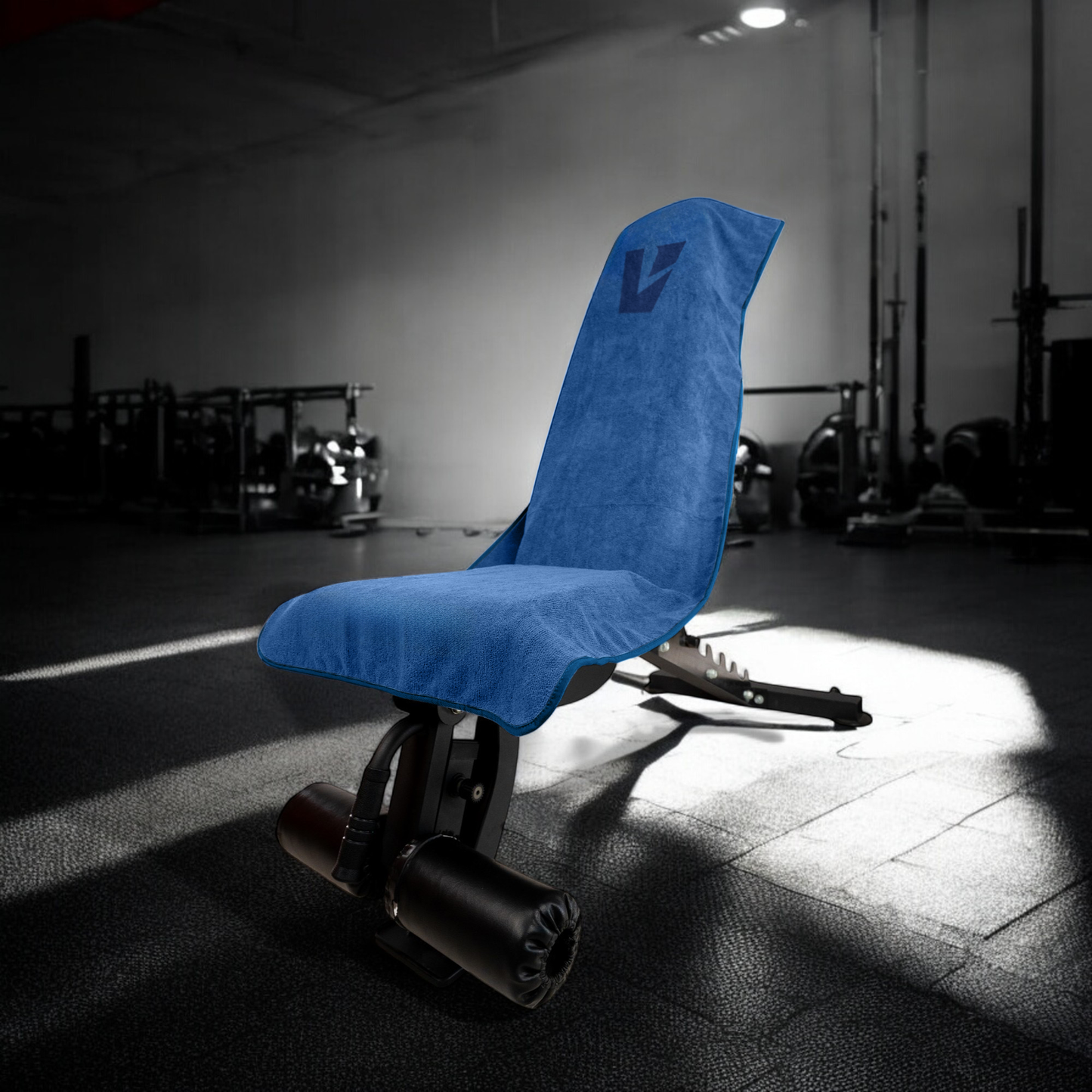 MULTI-FUNCTIONAL HOODED GYM TOWEL